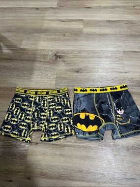 Batman Boys Black & Yellow Boxer Briefs - 2 Pack